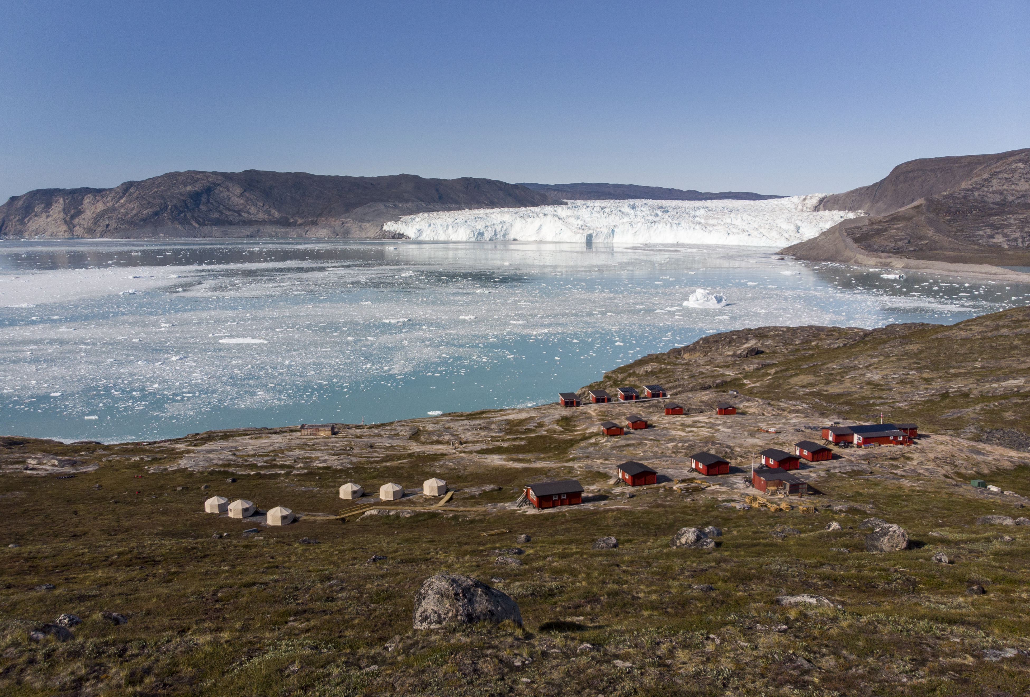 Glacier Lodge Eqi @Lisa Burns 2019 (1)