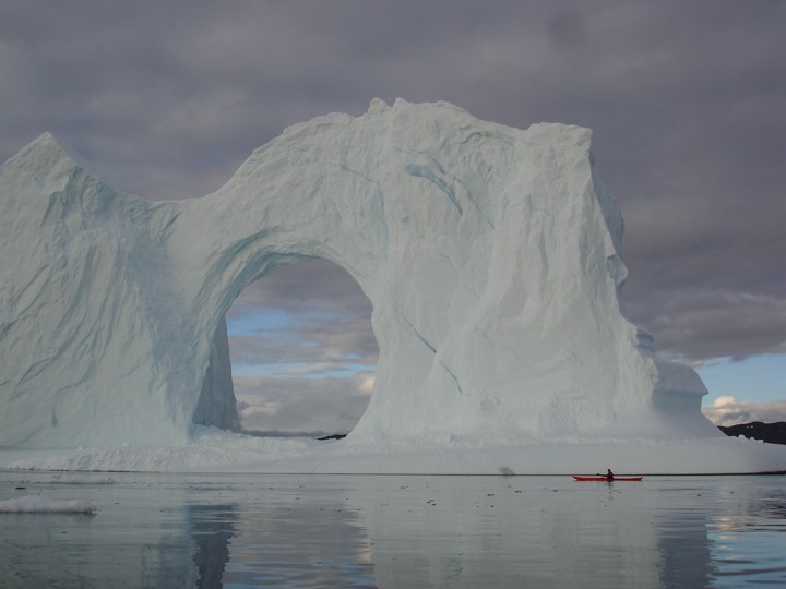 Spektakulært Isfjeld Ved Ilulissat Klaus I Kajak