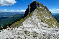 Spektakulære Udsigter Fra De Lyse Klippeplader Ved Monte Sumbra