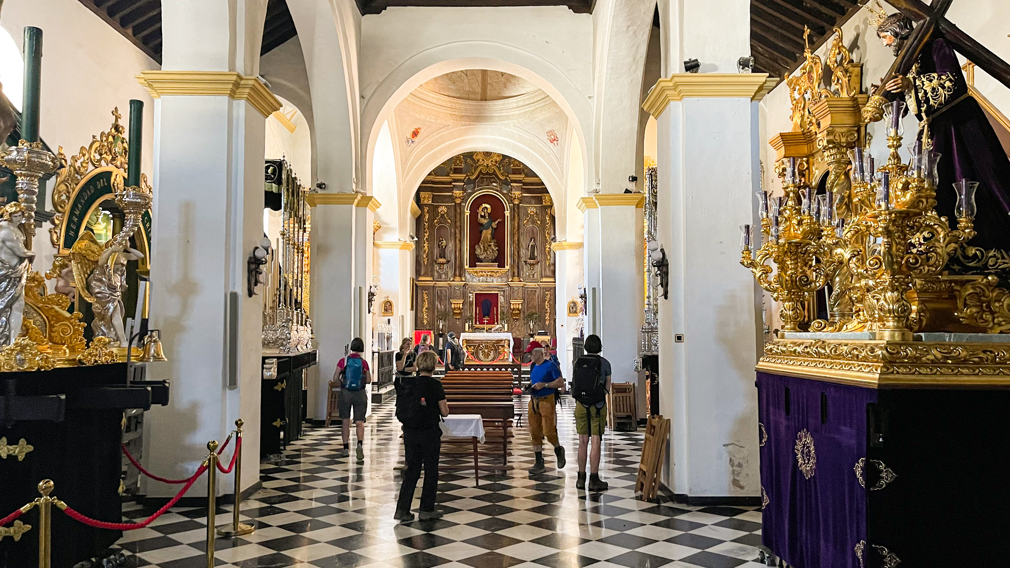 Den Flotte Kirke I Almogía